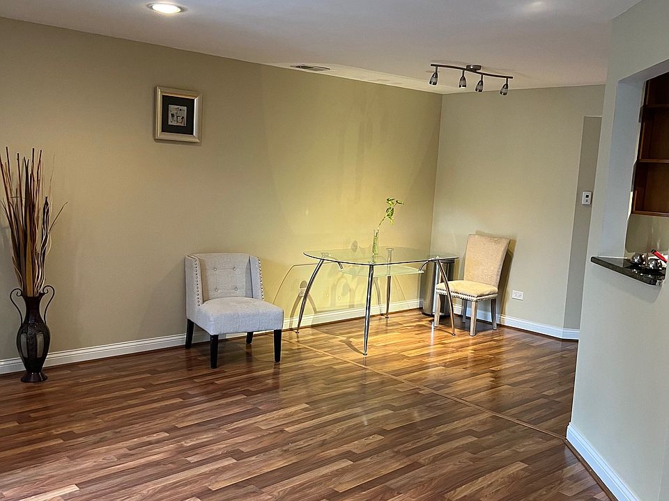 1st image of 601 Quincy Bridge Ln APT 301