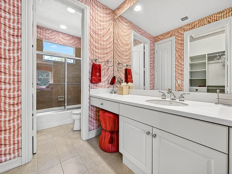 123 Sunesta Cove Dr — Photo 41