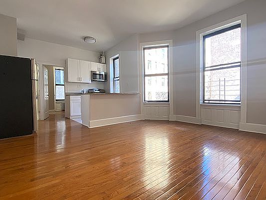 1st image of 167 W 81st St APT 3C