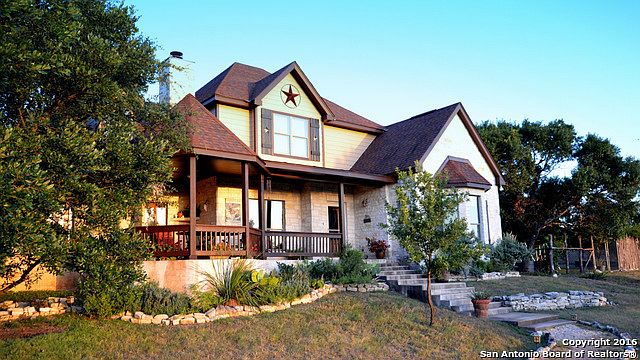1st image of 149 Majestic Oaks Dr
