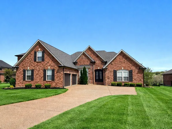 2146 Gorden Xing, Gallatin, TN 37066