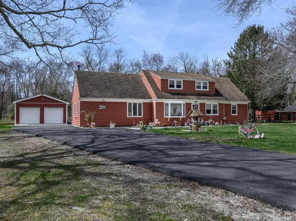 32 Victory Rd, Howell, NJ 07731