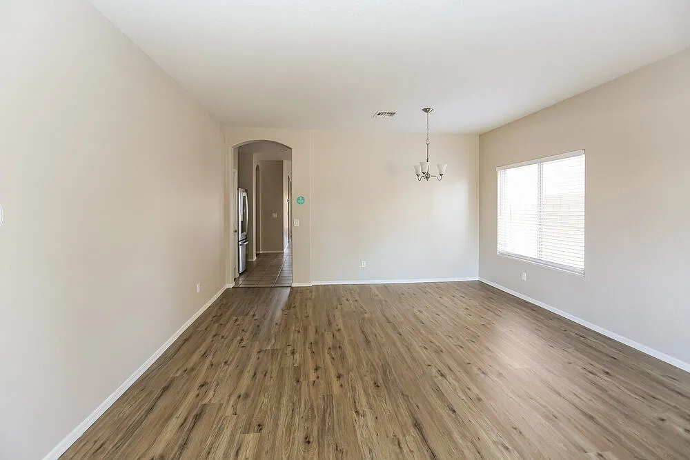 4 bed, 2.0 bath, 1821 sqft, $3,065 — Photo 4