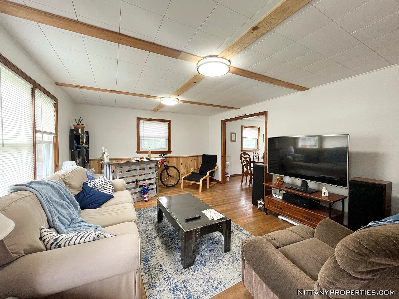 4 bed, 2000 sqft, $3,700 — Photo 2