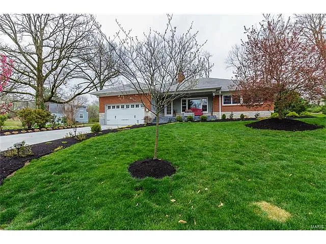 218 Hyacinth Ct photo 1
