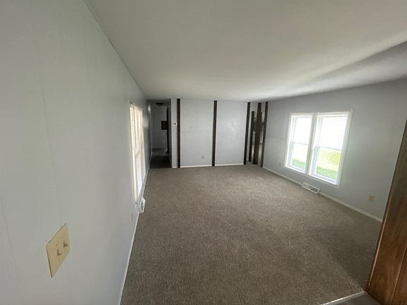 5th image of 1300 Michigan Avenue Site #64