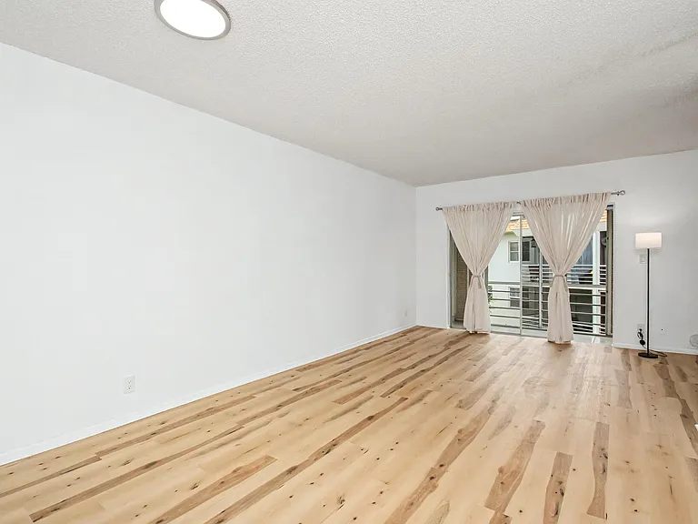5501 NW 2nd Ave #3140 — Photo 6