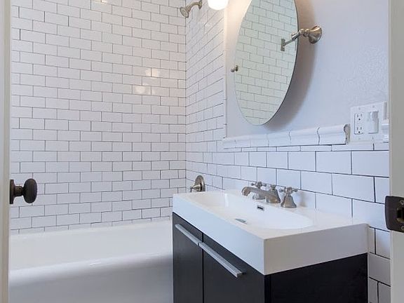 2nd image of 412 S Lake St #202