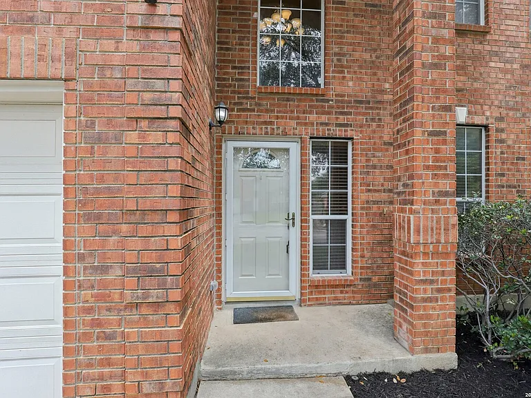 15006 Preston Court Dr — Photo 3