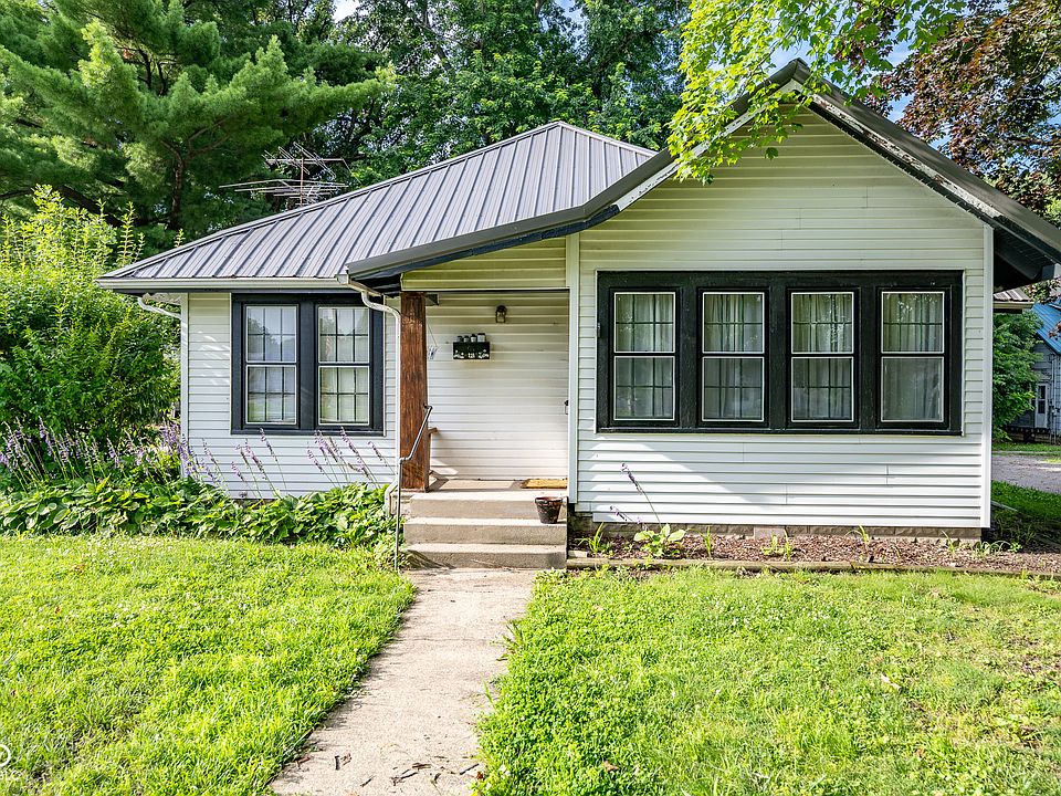 1st image of 211 Howard Ave