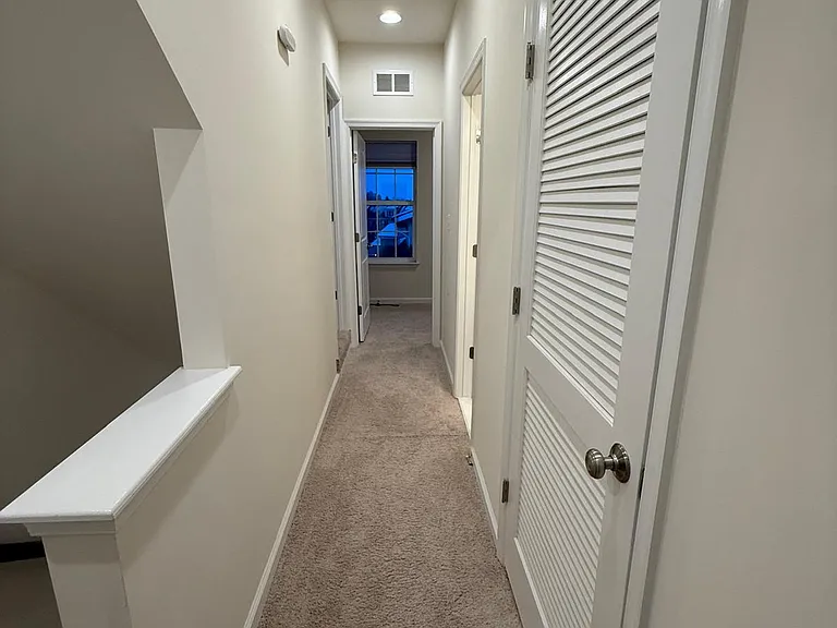 23910 Catawba Hill Dr — Photo 32