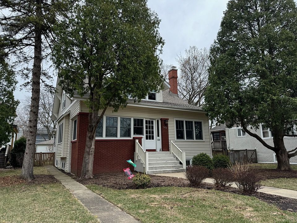 2nd image of 607 S Crescent Ave