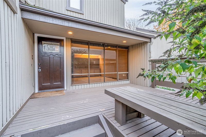 2nd image of 119 98th Avenue NE #119