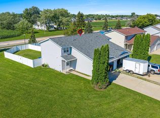 2745 Monaco Dr, Green Bay, WI 54311