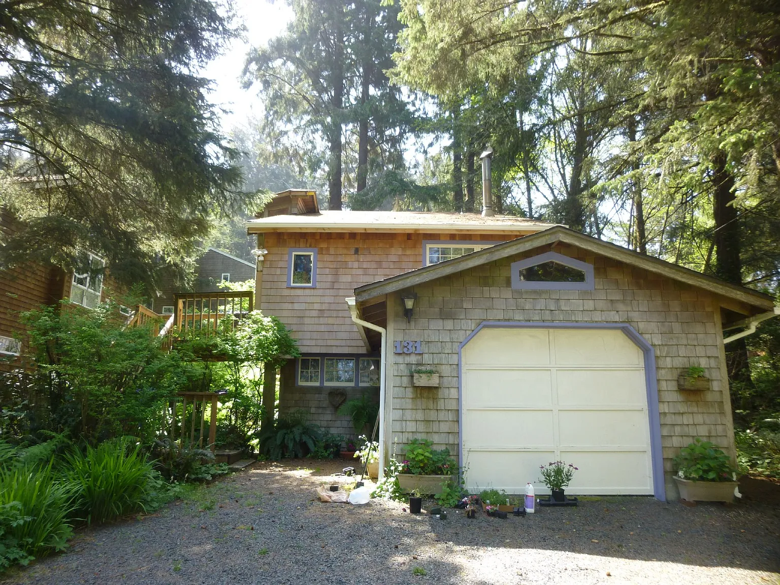 131 Ross Ln photo 1
