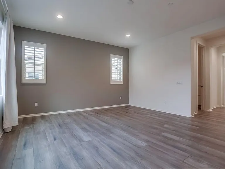 693 Gemstone Dr — Photo 33