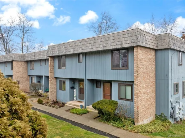 27 Magnolia Hill Court #27, Cromwell, CT 06416