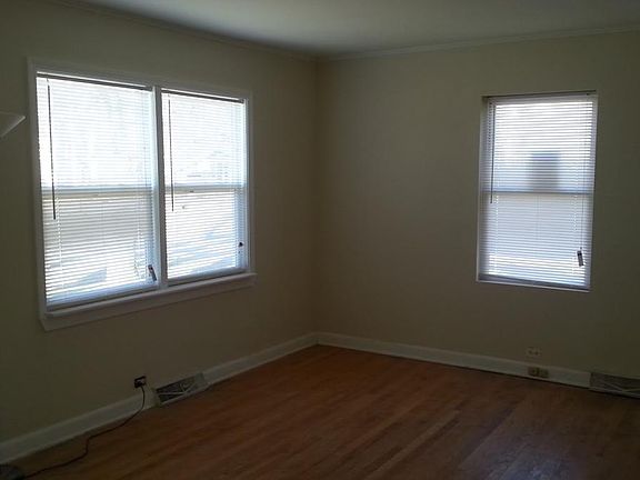 2nd image of 281 N Slusser Street # First Floor