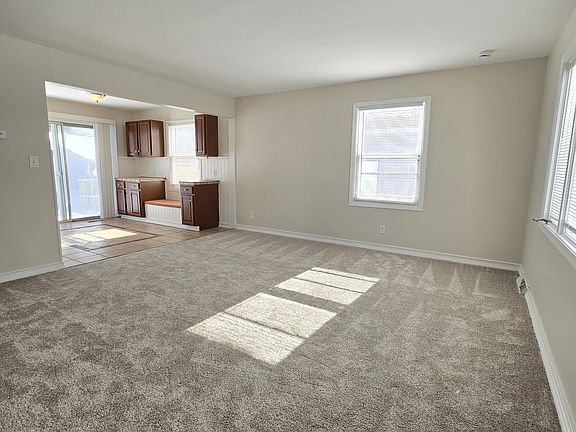 2nd image of 2701 Vassar St