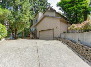 17264 Parkers Dr, Gladstone, OR