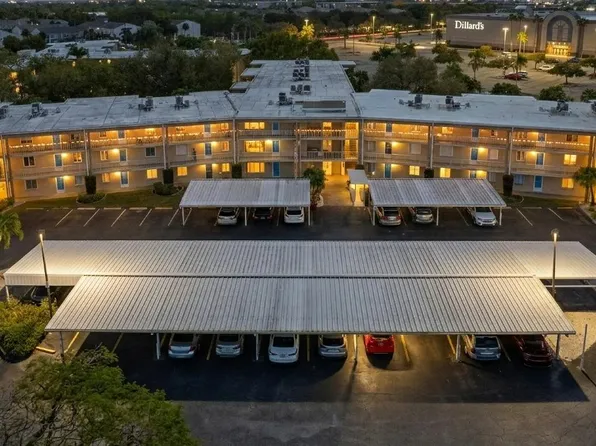 2244 Winkler Ave APT 108, Fort Myers, FL 33901