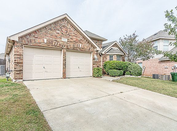 2nd image of 5708 Vista Park Ln