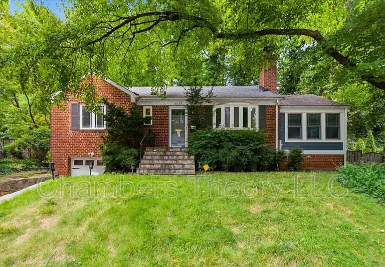 3635 Vacation Ln — Photo 1