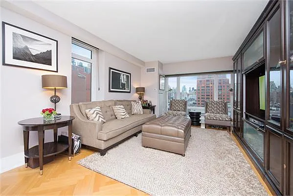 Sold by Focus Real Estate Group | media 11