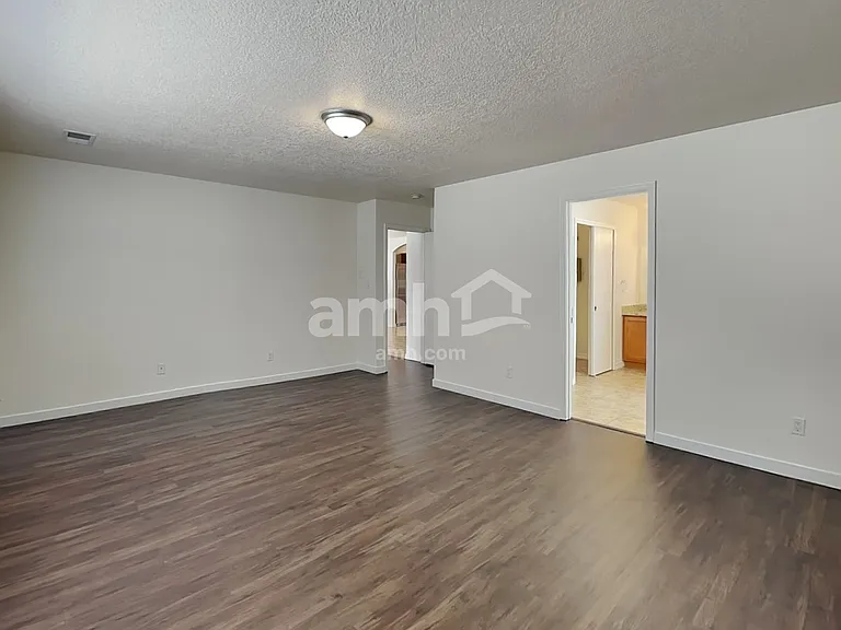 1740 Sierra Norte Loop NE — Photo 9