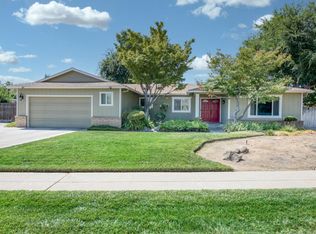 2075 W Vartikian Ave, Fresno, CA