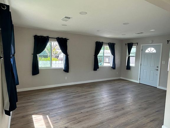 2nd image of 267 Richardson Ave