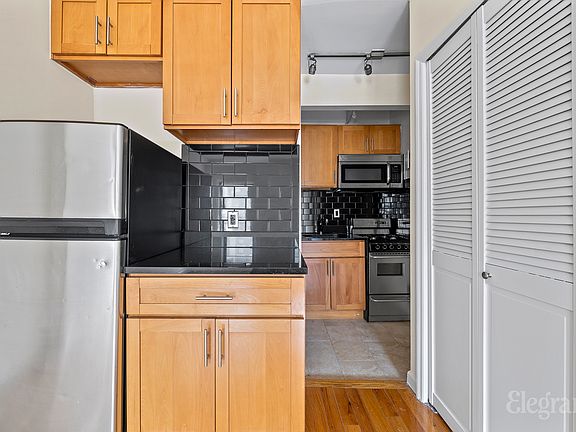 3rd image of 528 9th Ave APT 3F