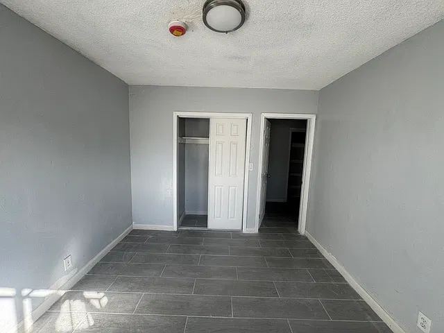 2 bed, 950 sqft, $2,150 — Photo 4