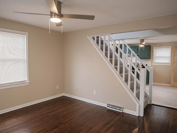 5th image of 109 Powell Ave