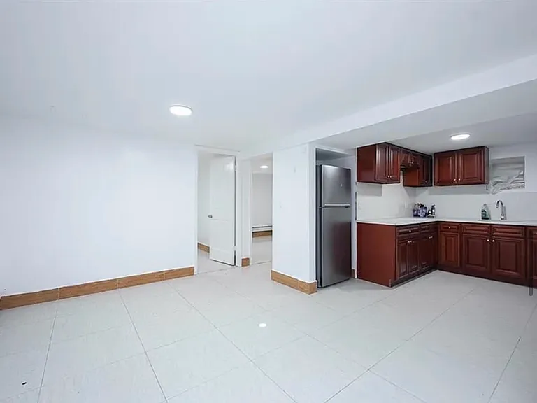 19 Winfield St #1 — Photo 5