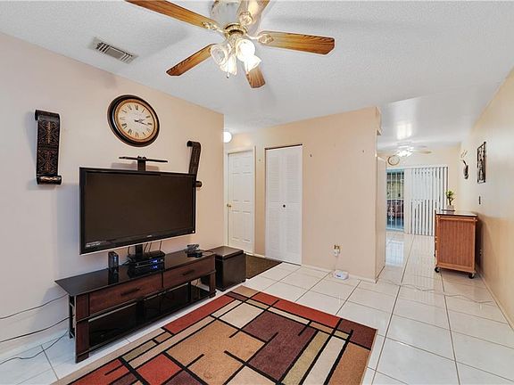 2nd image of 104 Lake Villa Way