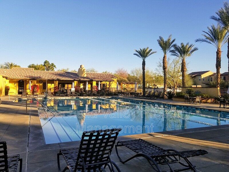 1st image of 140 Paseo Bravo