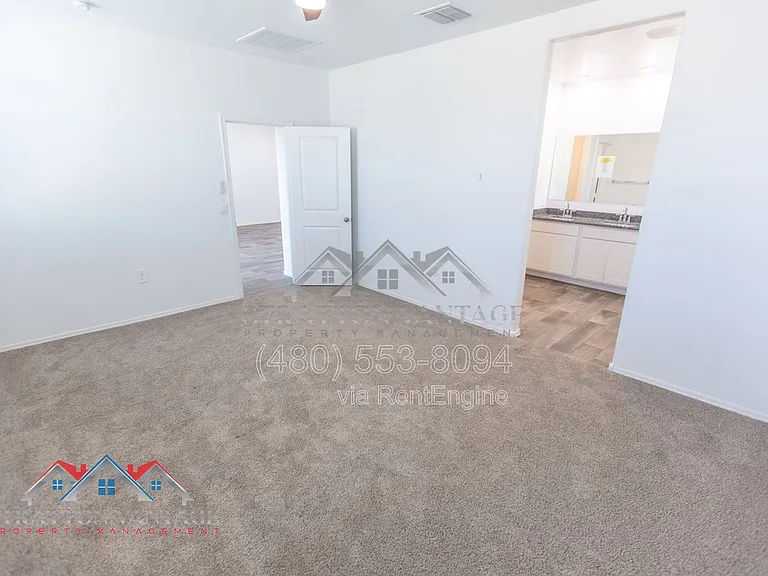 1330 W Hess Ave — Photo 31