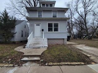 411 E Thrush Ave, Peoria, IL 61603