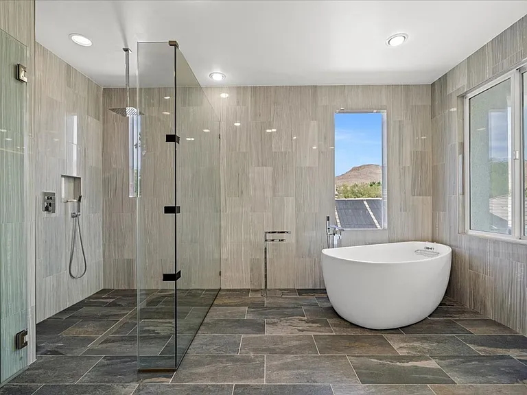 3043 Red Springs Dr — Photo 23