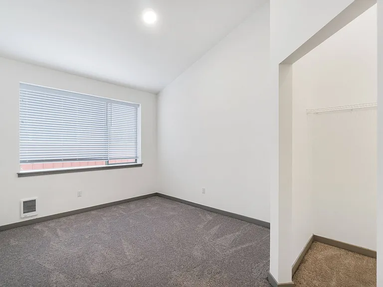 3 Bedroom Vaulted Ceilings