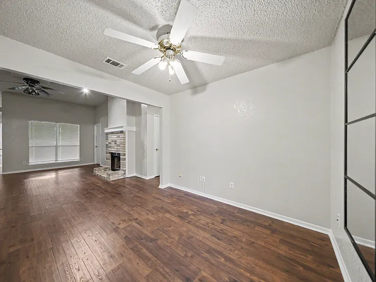 1702 Clairidge Ave — Photo 30