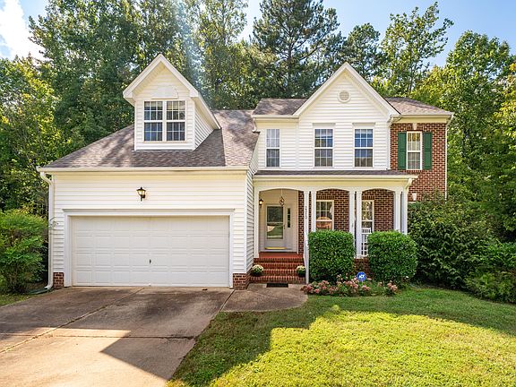 2nd image of 2310 Woodbury Dr