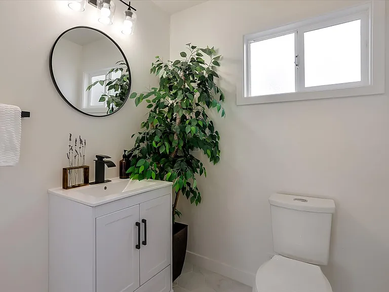 5261 Sussex Pl — Photo 8