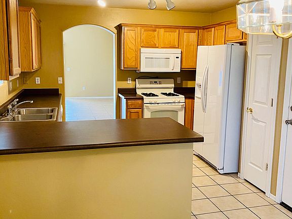 5th image of 3497 W Lost Village Ln