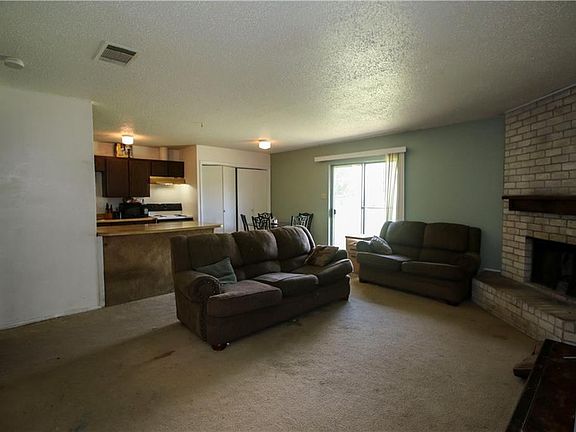 4th image of 5745 Macdougall Dr