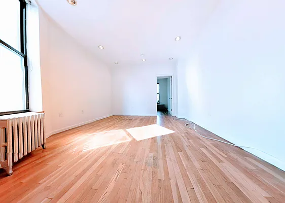 Rented by Union Square Property Management | media 9