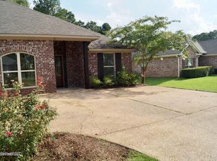 105 Highbury Cv, Canton, MS