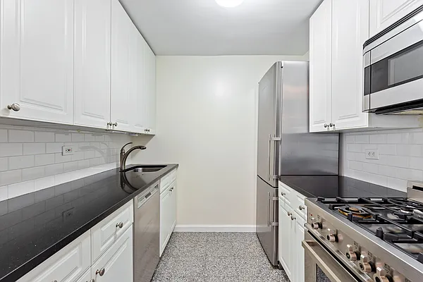 Sold by Corcoran | media 10