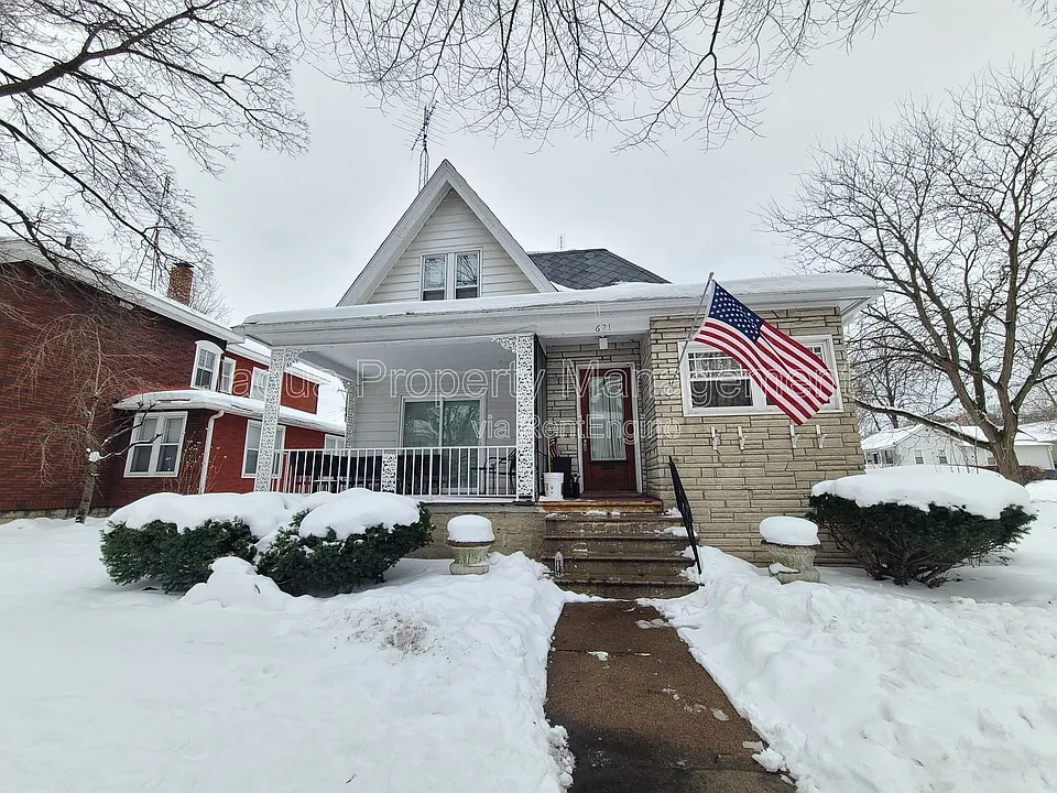 621 State St #1
